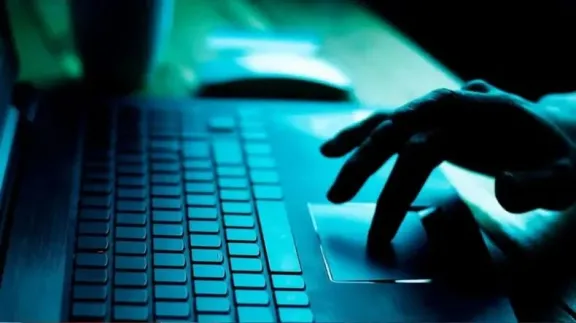 Mujer paranaense pierde 30 millones en sofisticada estafa virtual: cómo evitar el fraude