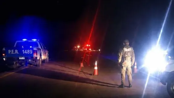 Camión cisterna volcó y ardió en Ruta 14: impacto en el tránsito