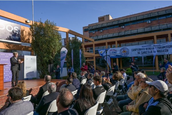 Frigerio acompañó la presentación del Mundial de Canotaje Maratón 2026