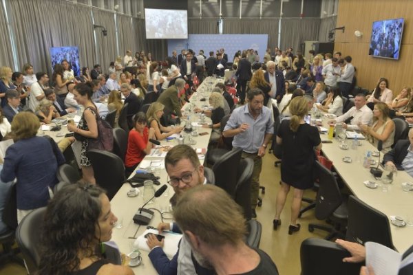 La oposición busca un dictamen único en el Senado para tratar la morosidad