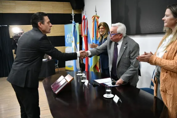 Juramentan al nuevo juez de Paz de Crespo