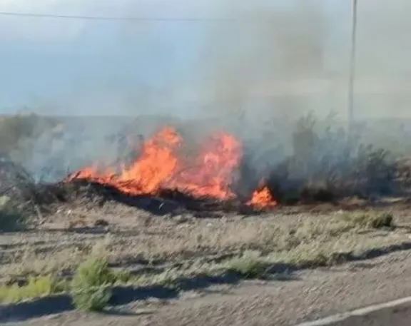 Ebrio provocó incendio y bloqueó Ruta 10: lo que se sabe del incidente