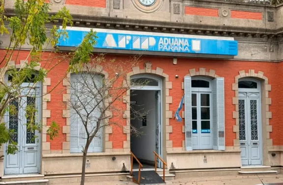 Aduana Paraná multa por más de $10M y decomisa 25 causas