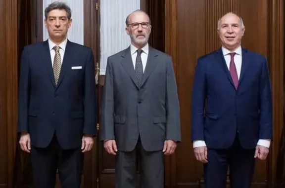Corte anula fallo contra obra social por rodilla | Claves