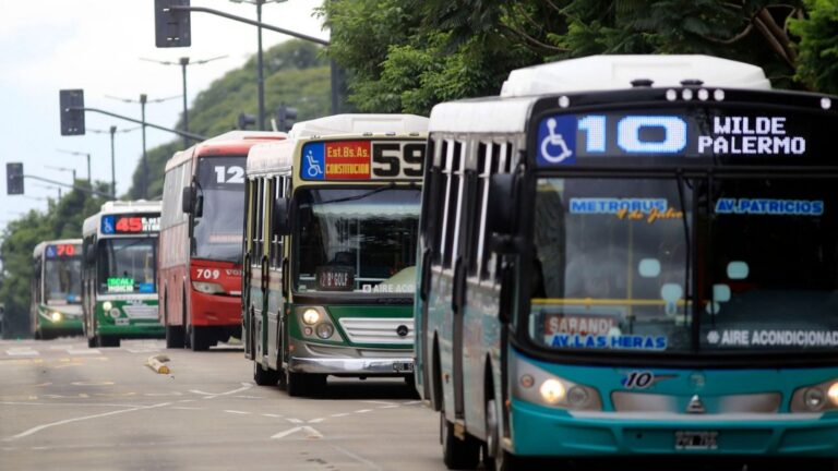 Sueldo de un chofer de colectivo en octubre de 2026: ¿cuánto cobra?