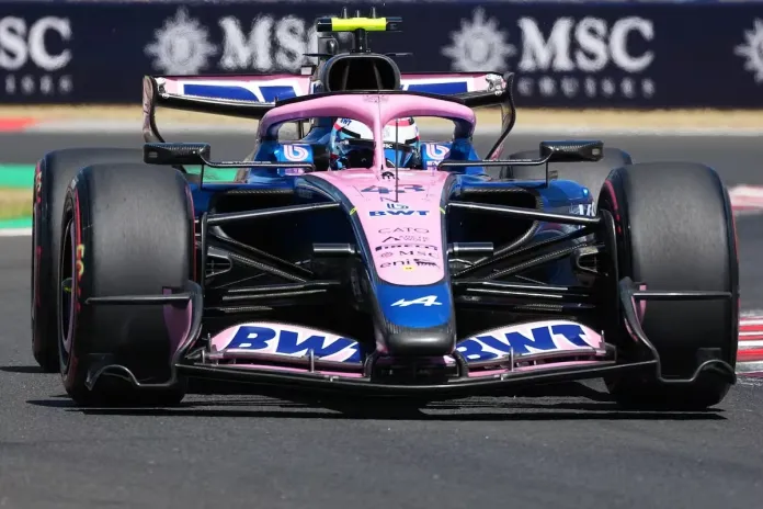Colapinto termina 13º en una caótica carrera del GP de Bahréin