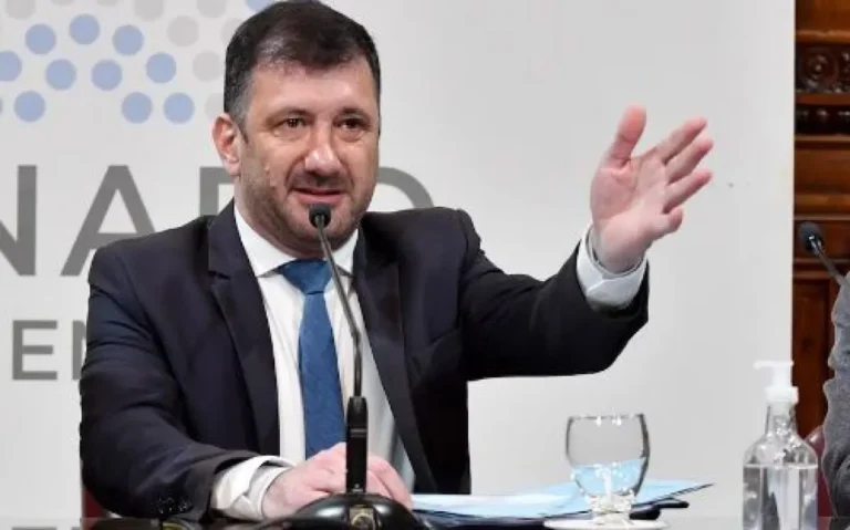 Nuevas revelaciones comprometen al senador Kueider por corrupción
