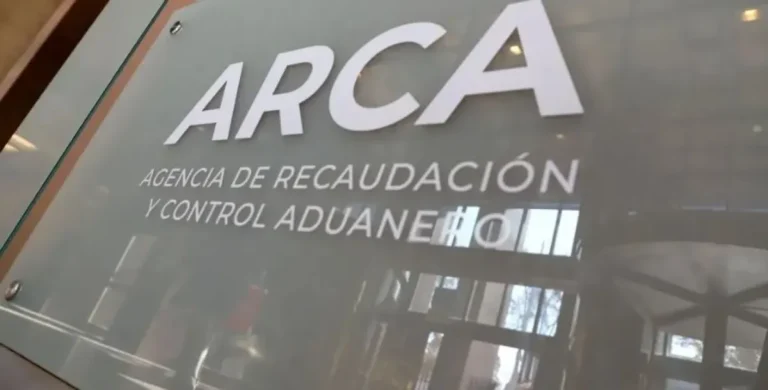 Tres fallos ordenan a ARCA cesar el descuento jubilatorio