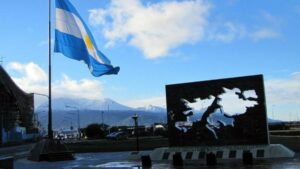 El Gobierno retiró la bandera del Operativo Cóndor del Museo Malvinas