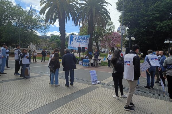 Docentes cumplieron segunda jornada de paro con marcha en Paraná