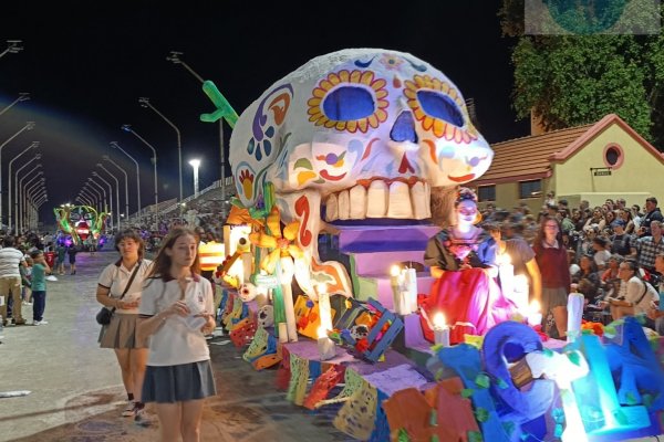 Gualeguaychú expondrá los bocetos de las carrozas estudiantiles este año