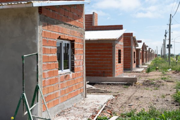 Avanza la construcción de 39 viviendas en Seguí con impulso habitacional