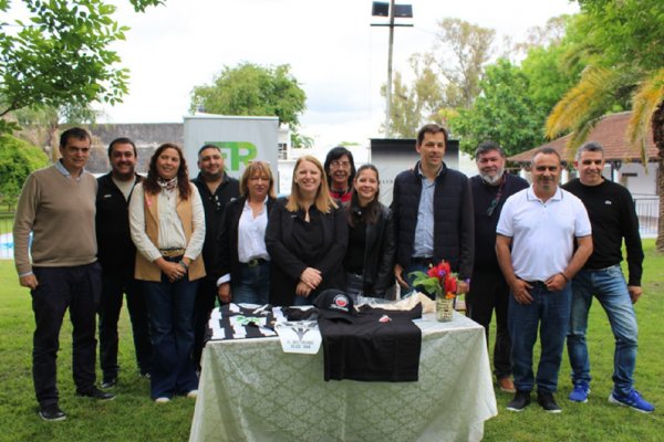 Más acceso gratuito al deporte para adolescentes de Hernández y Nogoyá