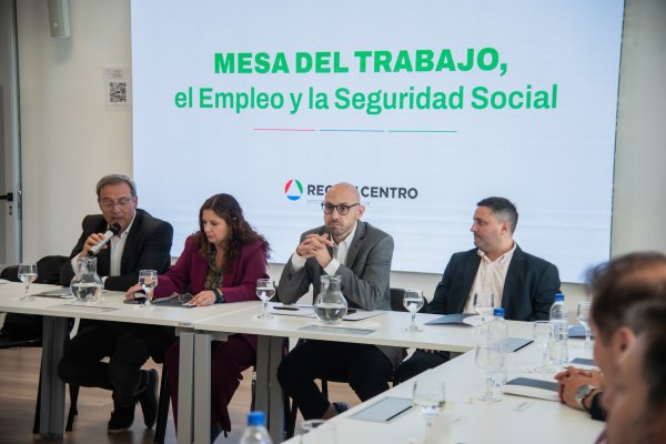 La IA avanza en las empresas de la Región Centro con la mesa de Trabajo