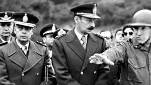 No se puede hablar de un lado humano de genocidas y asesinos: el límite moral de la empatía
